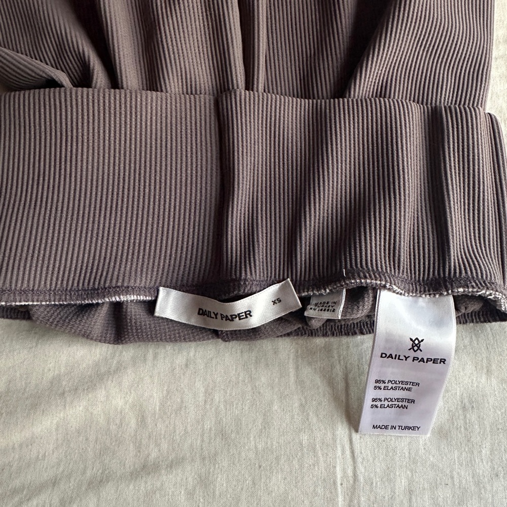 Ribbed Cycle Shorts - image 3